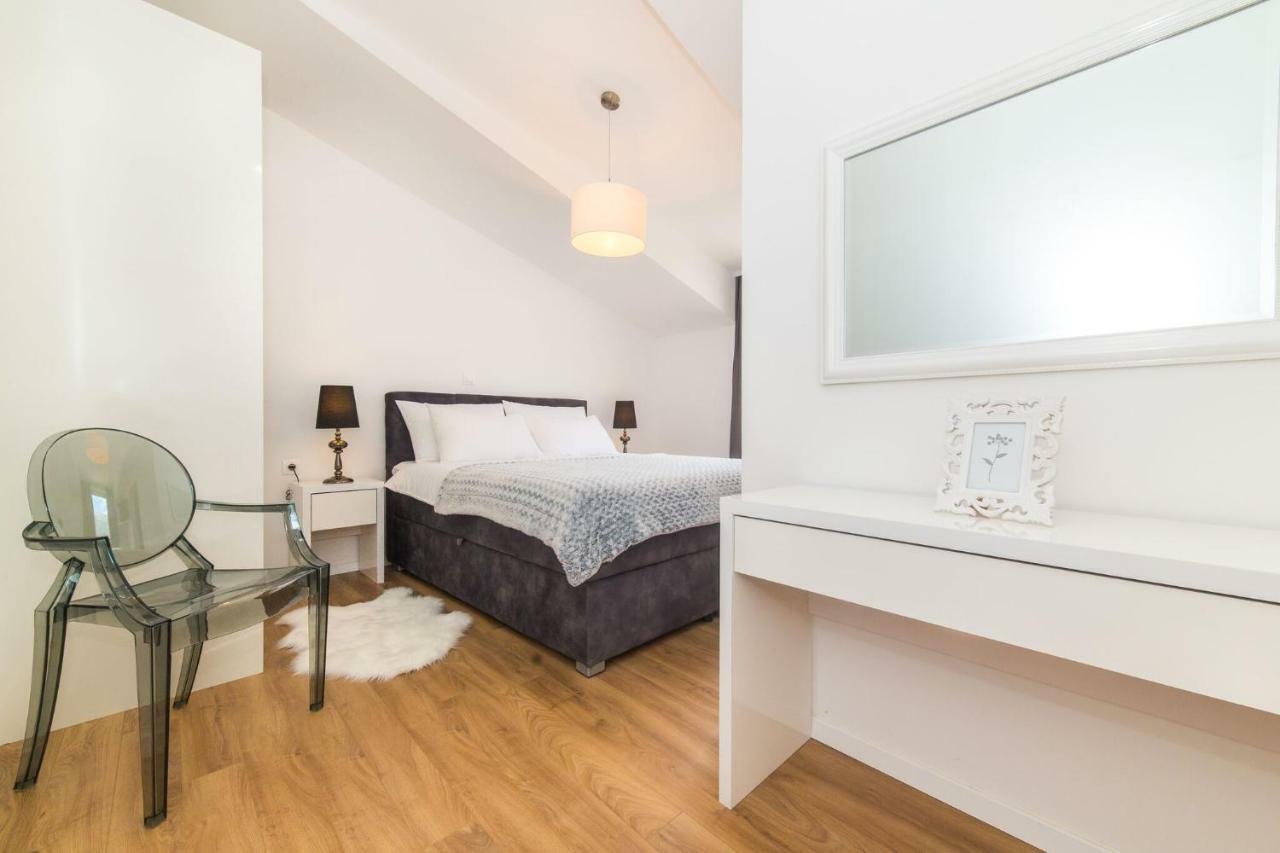 Apartment Ana *