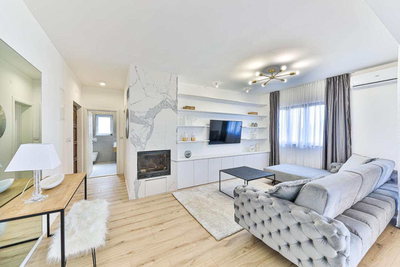Ana Apartment